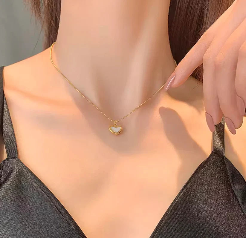 Mother of Pearl Heart Pendant Necklace